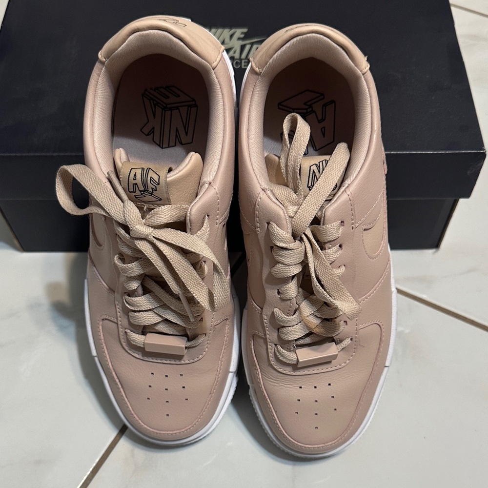 Nike Light Brown Sneakers